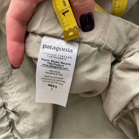 PATAGONIA Lightweight Hiking Men’s Pants Size Large - Picture 6 of 9